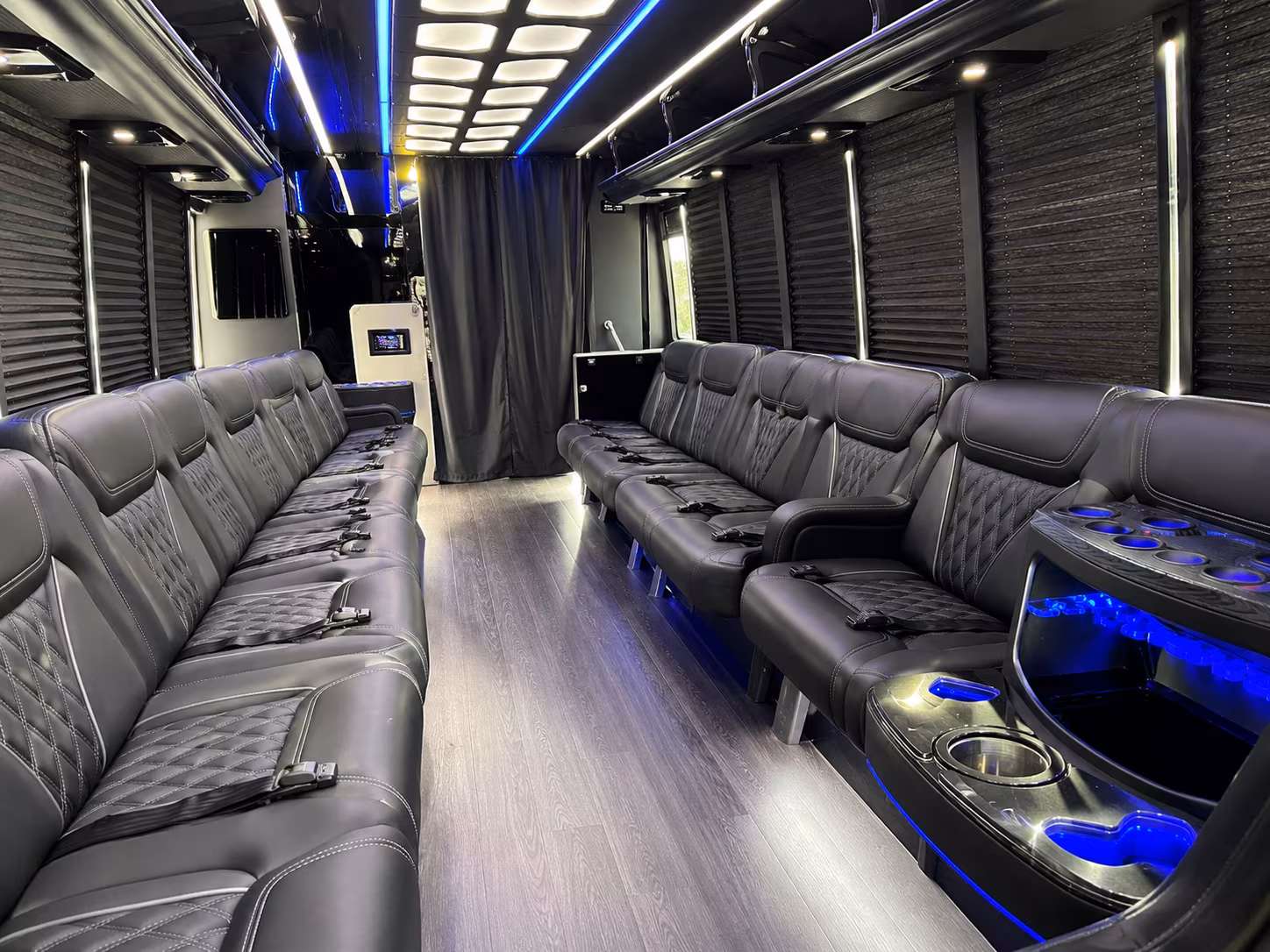 Pasadena Homecoming & Prom Party Bus Rentals