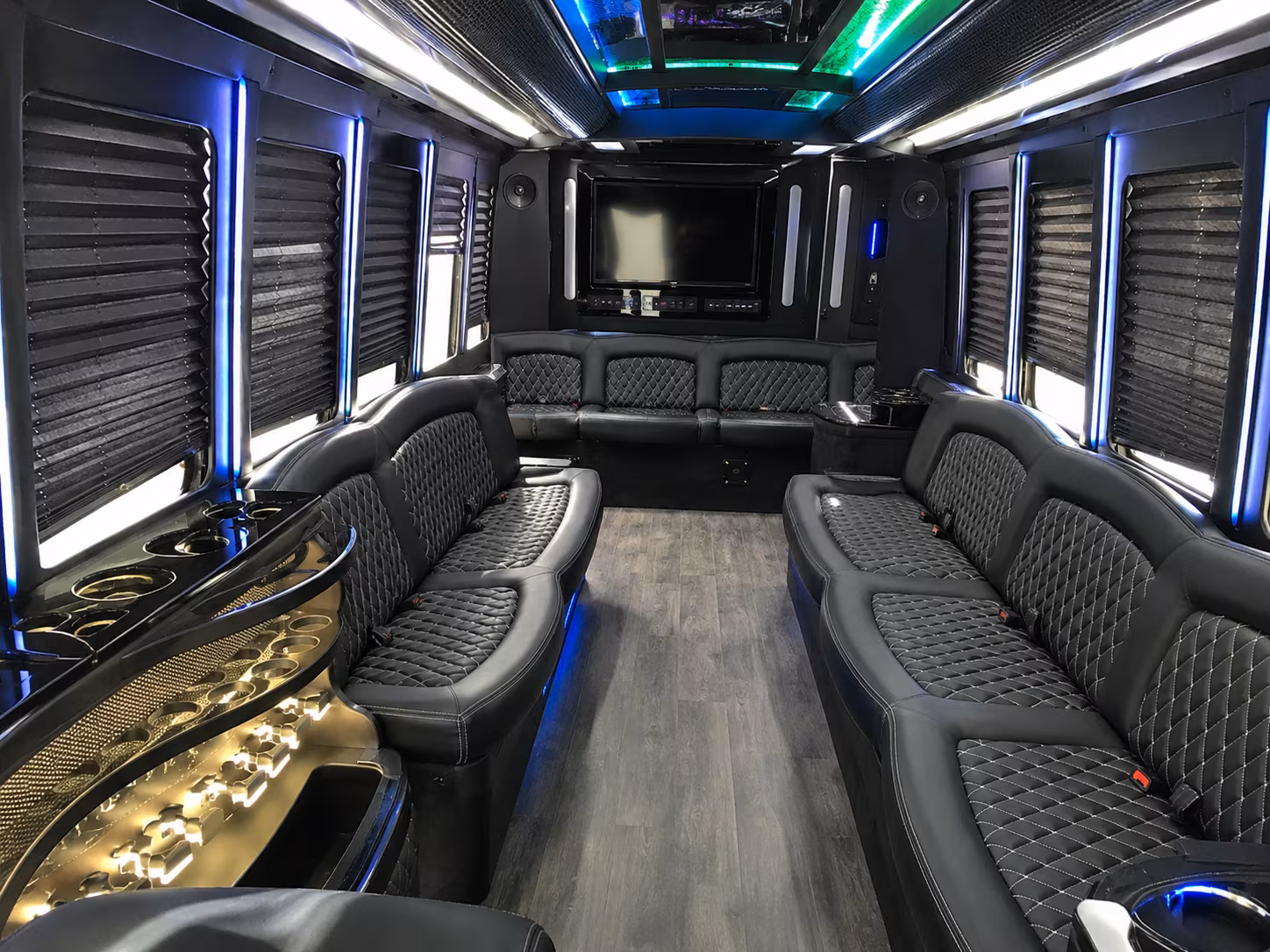 Thousand Oaks Birthday, Sweet 16, & Quinceañera Party Bus Rentals